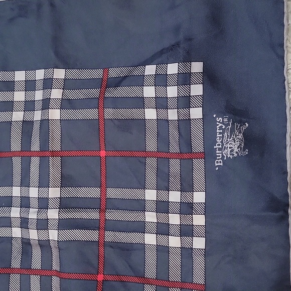 Authentic Burberry silk scarf - Picture 3 of 7